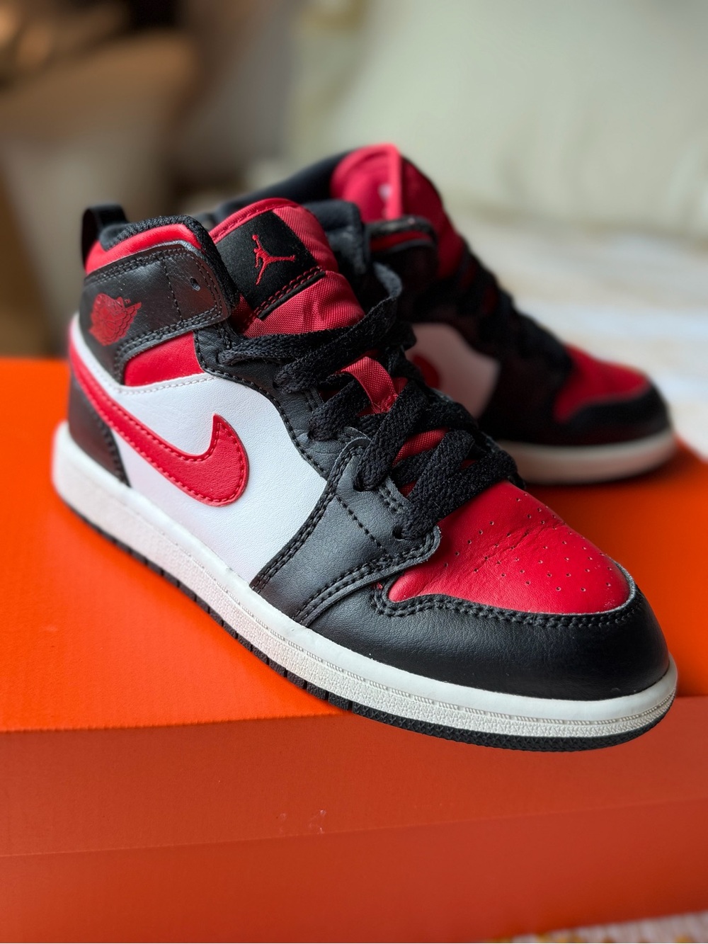 Nike Kids Air Jordan 1 Mid-Top Sneakers in Red, Black, White - Picture 2 of 8
